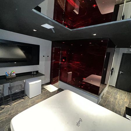 Motel Contigo Гуарульос Екстериор снимка