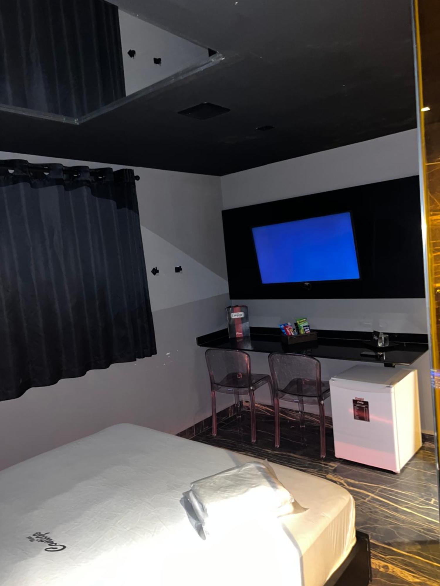 Motel Contigo Гуарульос Екстериор снимка