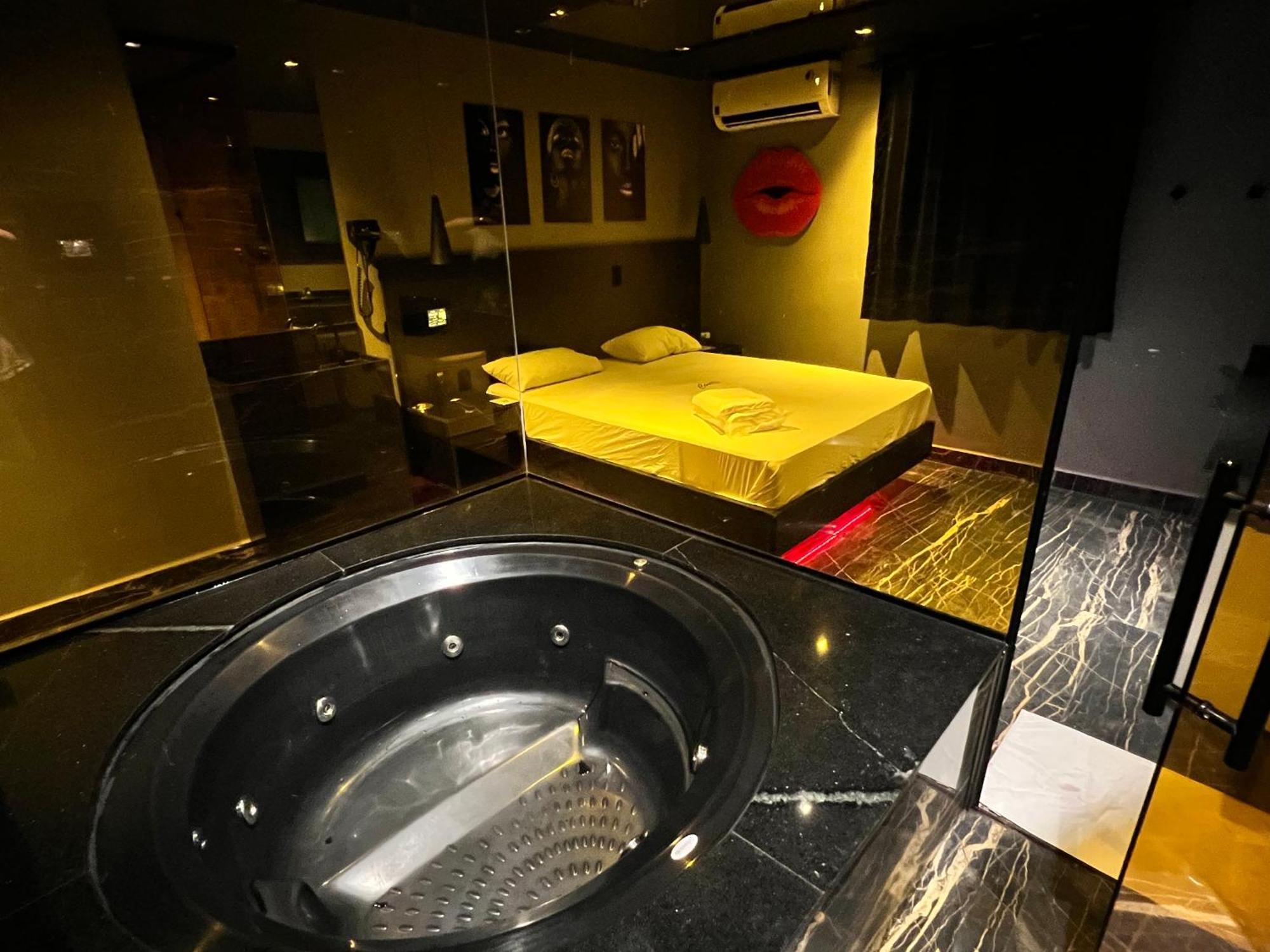 Motel Contigo Гуарульос Екстериор снимка